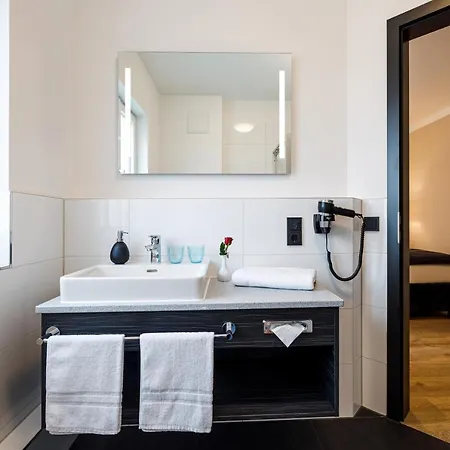 Hotel Herzl Bei Erding 4*